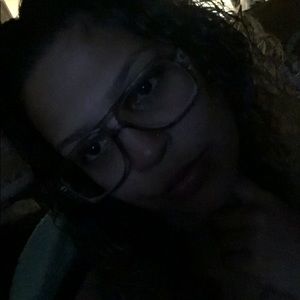 Meet your Posher, Ana